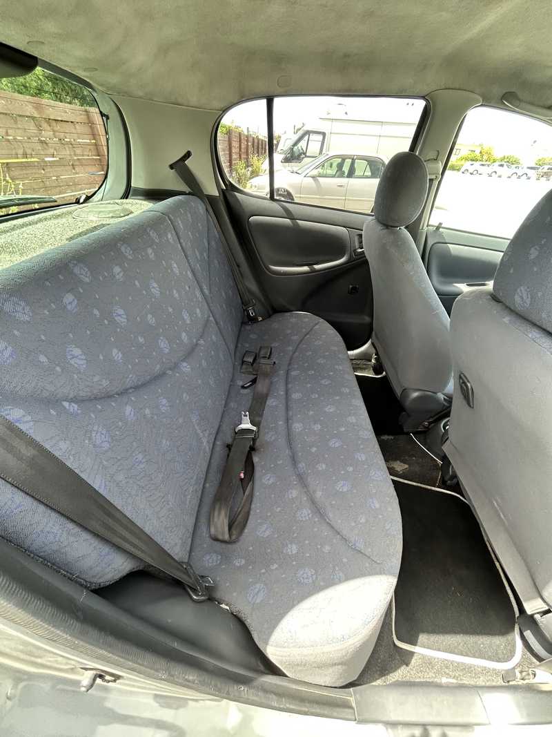 2003 Toyota Vitz 1,0L 2003 Cyprus