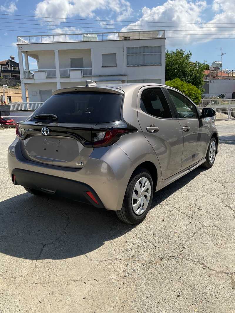2022 Toyota Yaris 1,5L 2022 Cyprus
