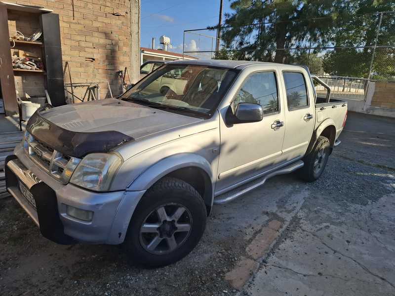 2006 Isuzu Truck 3,0L 2006 Cyprus