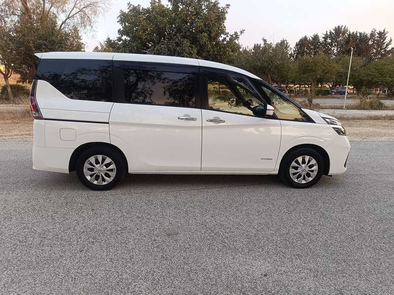 2021 Nissan Serena 2,0L 2021 Cyprus