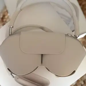 Apple airpods max usb-c starlight - brand new, never used, Επαρχία Λεμεσού — Κάτω Πολεμίδια