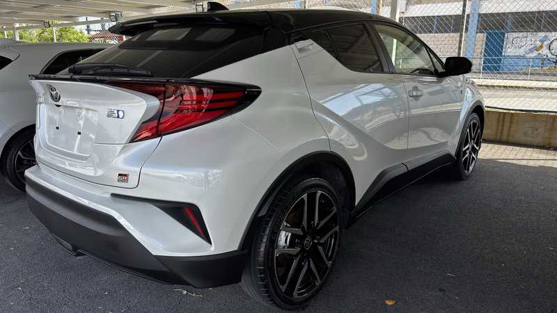 2022 Toyota C-HR 1,8L 2022 Cyprus