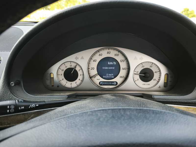 2004 Mercedes-Benz E-Class 2,2L 2004 Cyprus