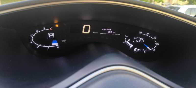 2016 Nissan Serena 2,0L 2016 Cyprus