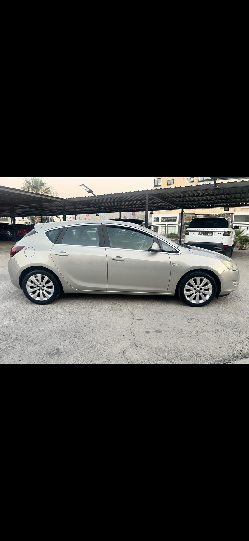 2010 Opel, Vauxhall Astra 1,6L 2010 Cyprus