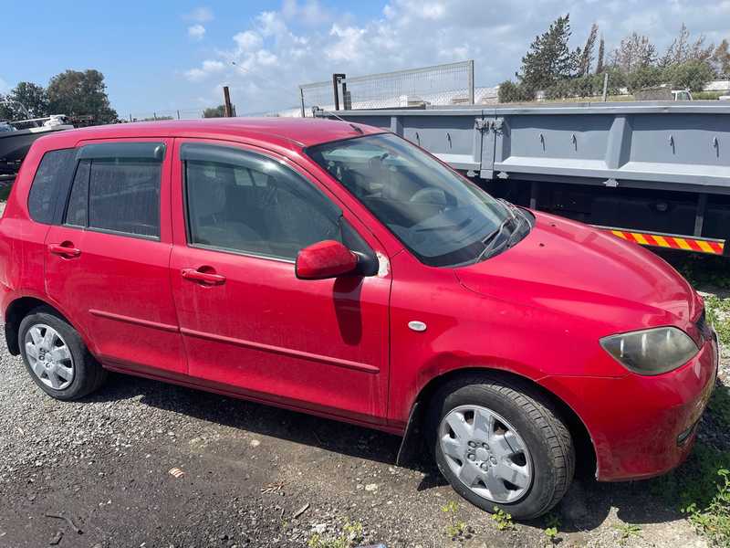 Mazda Demio 1,5L 2003