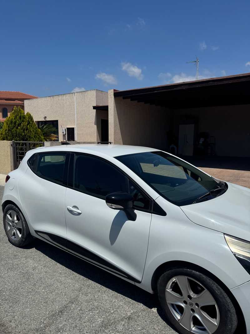 2015 Renault Clio 1,2L 2015 Cyprus