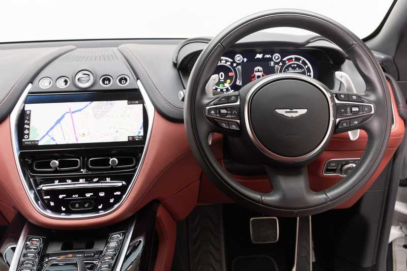 2023 Aston Martin DBX 4,0L 2023 Cyprus