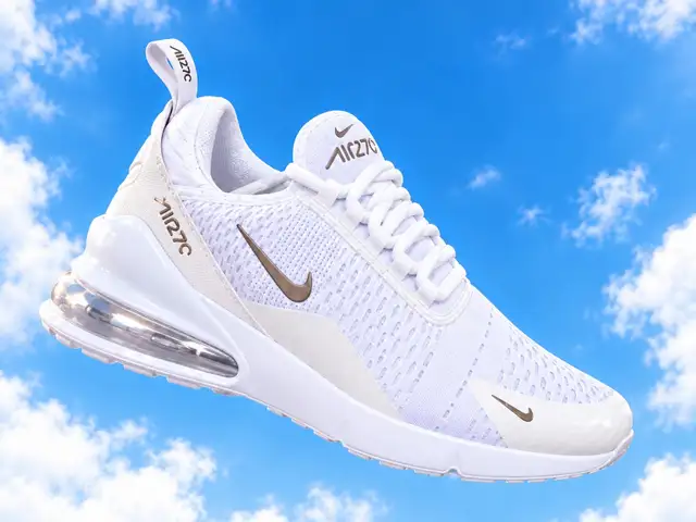 Sport shoes, Επαρχία Λευκωσίας — Λακατάμεια - Συνοικισμός Ανθούπολης