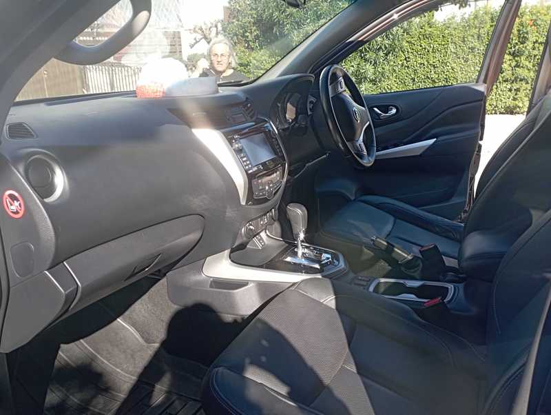 2016 Nissan Navara 2,3L 2016 Cyprus