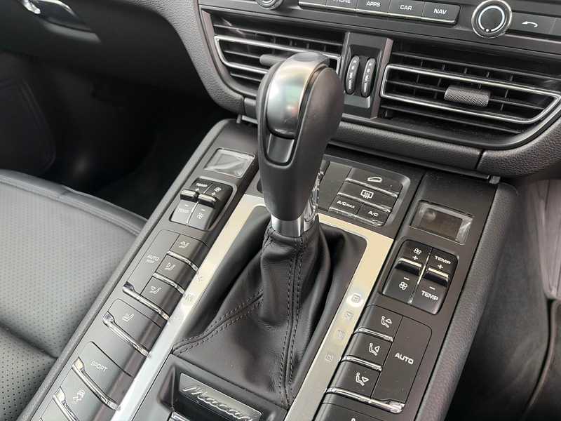 2021 Porsche Macan 3,0L 2021 Cyprus