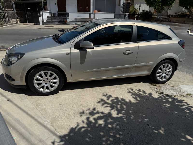 2008 Opel, Vauxhall Astra 1,6L 2008 Cyprus