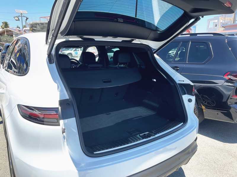 2021 Porsche Cayenne 3,0L 2021 Cyprus