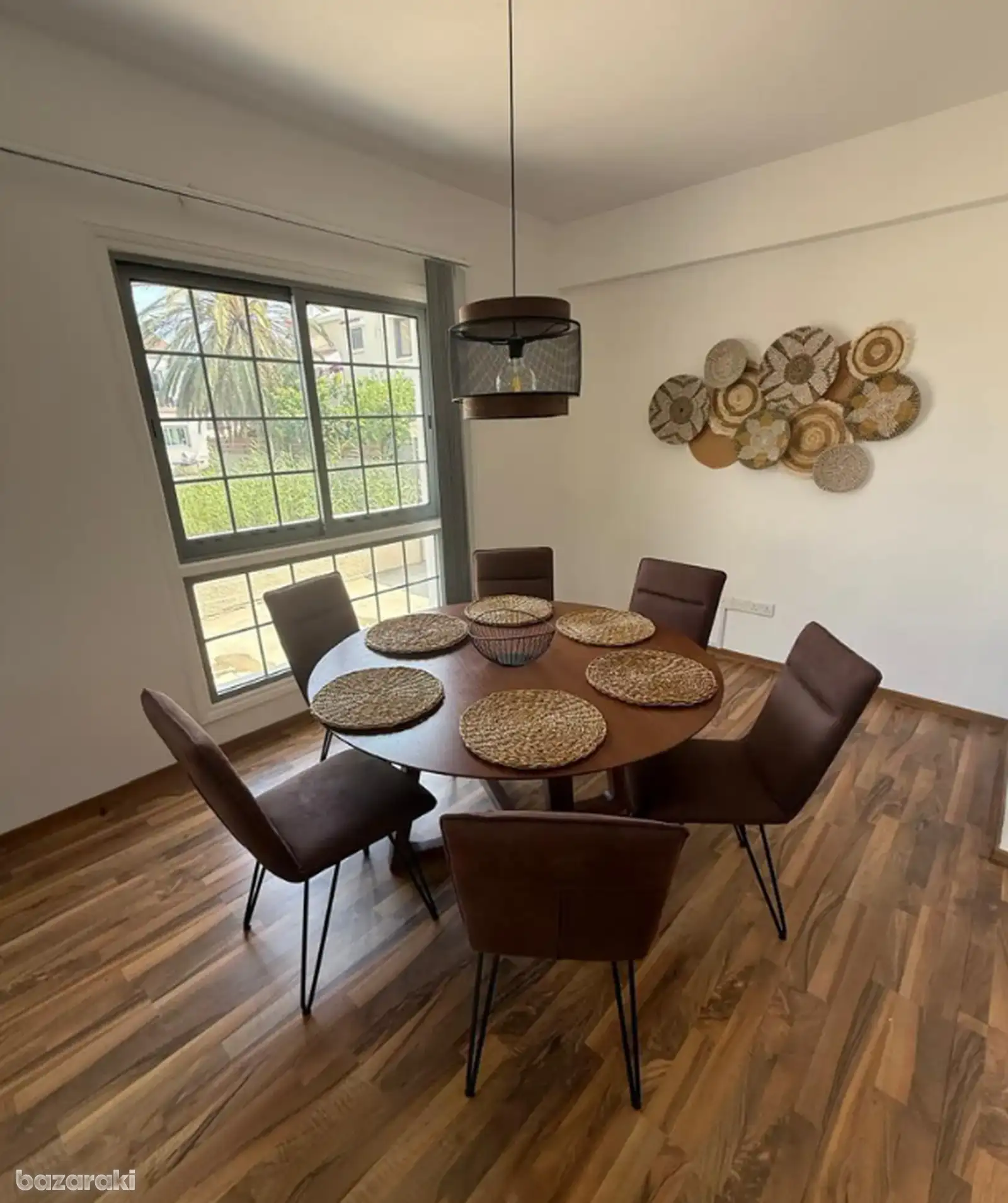 House, 3 bedrooms — 3