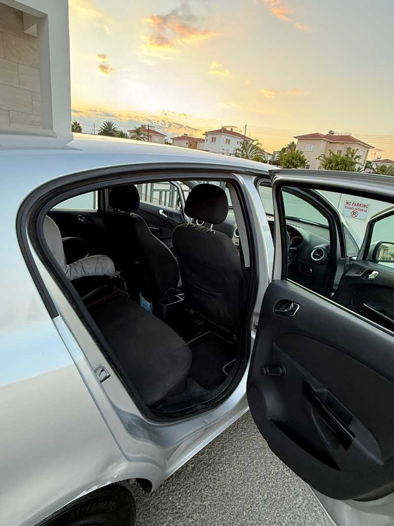 2010 Opel, Vauxhall Corsa 1,4L 2010 Cyprus
