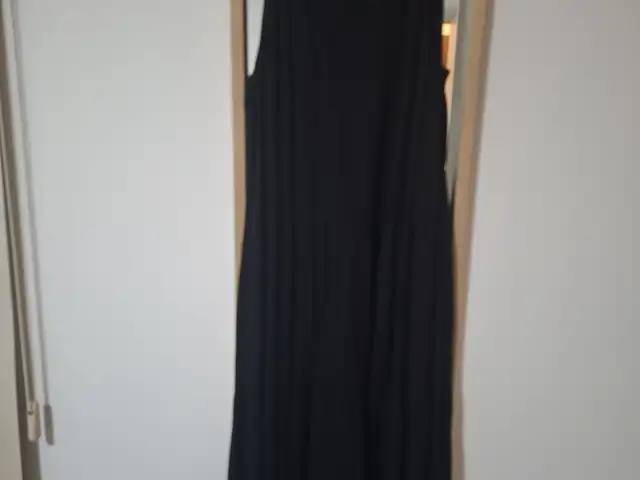 New maxi black dress, Επαρχία Λάρνακας — Δροσιά