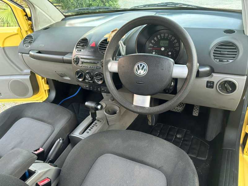 2004 Volkswagen Beetle 1,6L 2004 Cyprus