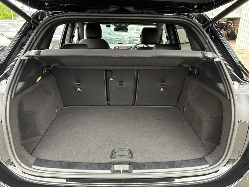 2025 Mercedes-Benz GLA-Class 2,0L 2025 Cyprus
