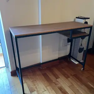 Loft-style desk / console table, Επαρχία Λευκωσίας — Αγλαντζιά