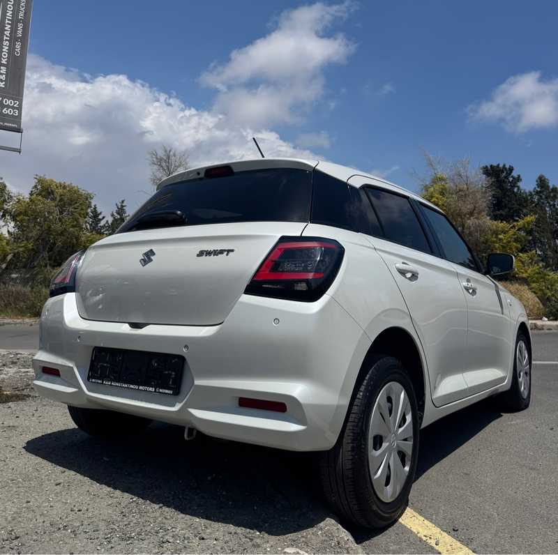 2024 Suzuki Swift 1,2L 2024 Cyprus