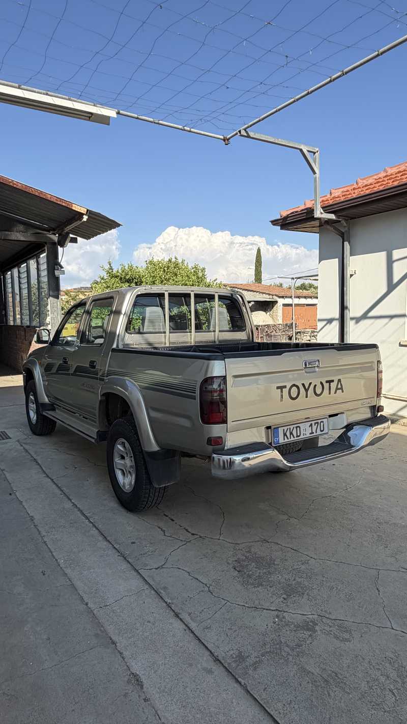 2004 Toyota Hilux 2,5L 2004 Cyprus