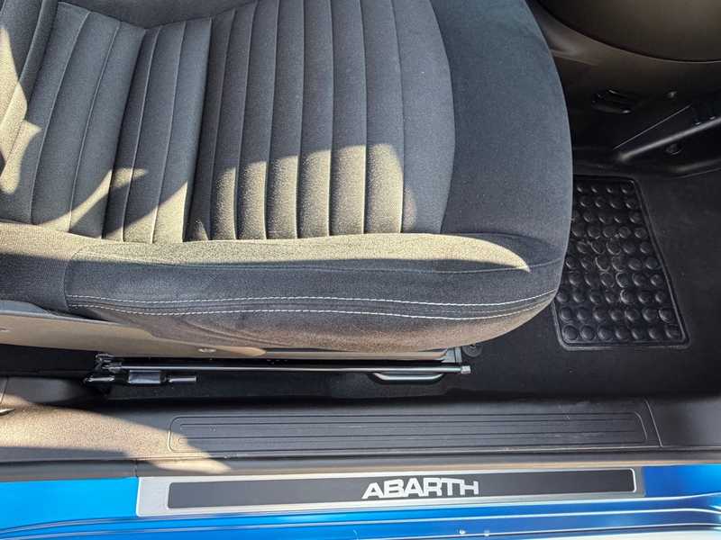 2021 Fiat Abarth 595 1,4L 2021 Cyprus