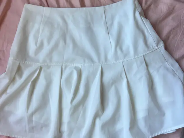 White skirt, Επαρχία Λεμεσού — Λεμεσός - Κάψαλος