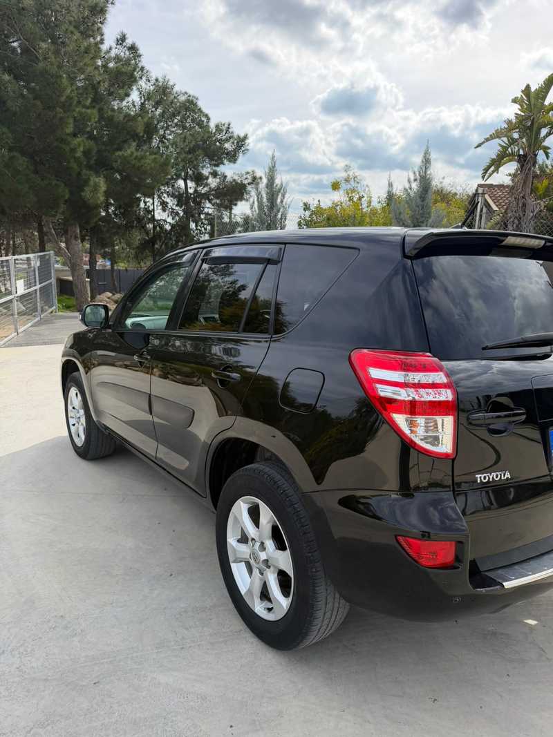 2011 Toyota RAV4 2,2L 2011 Cyprus