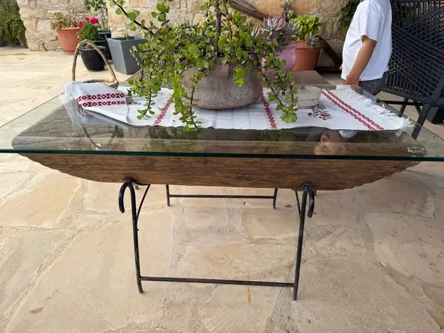 Table, Limassol — Potamiou
