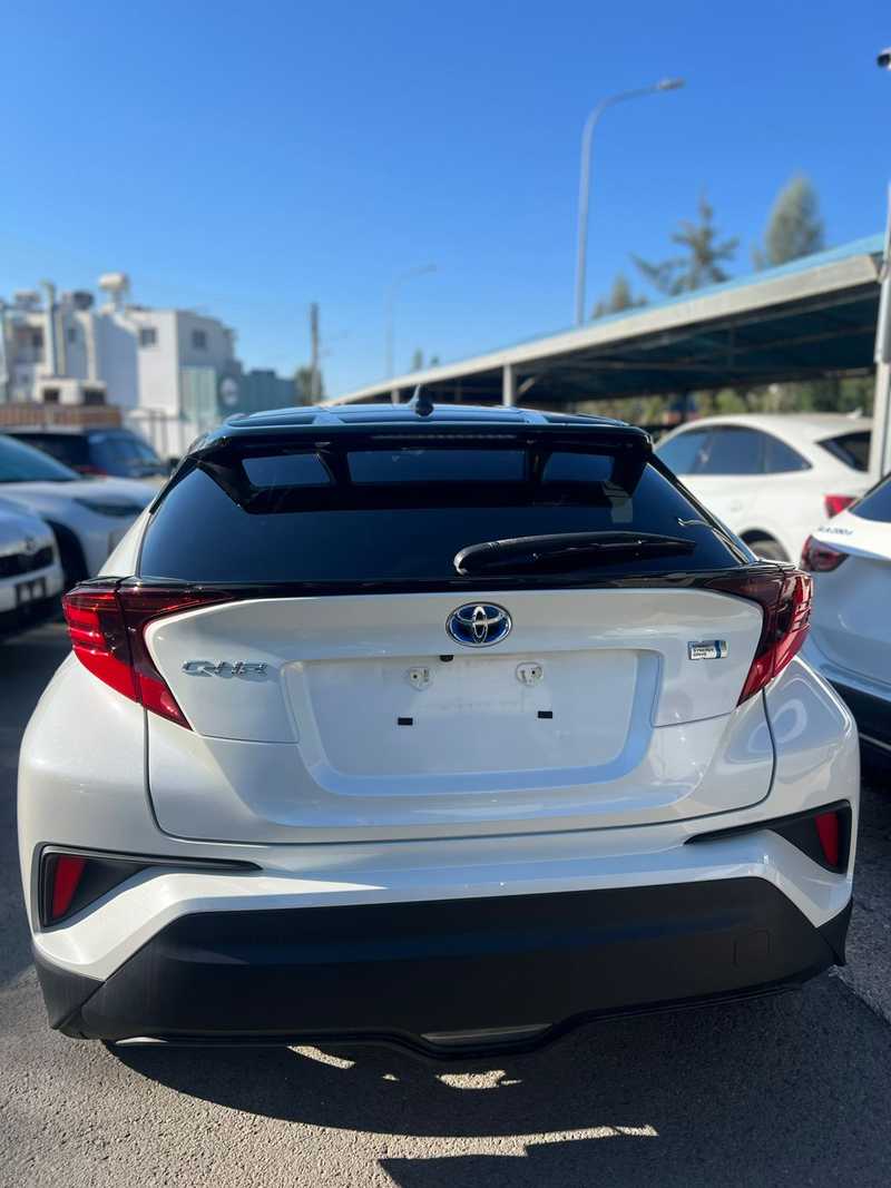 2021 Toyota C-HR 1,8L 2021 Cyprus