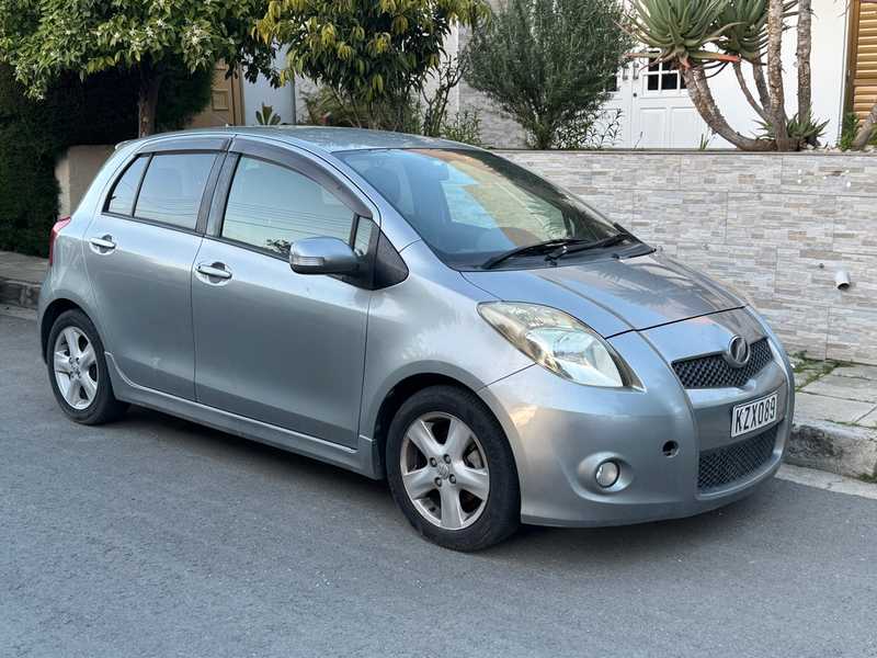 Toyota Vitz 1,3L 2010