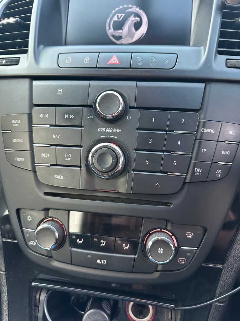 2009 Opel, Vauxhall Insignia 1,9L 2009 Cyprus