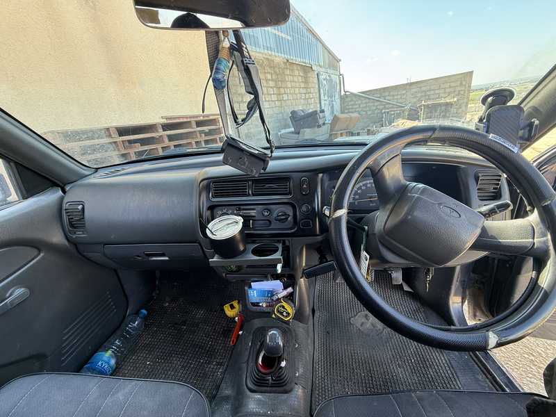 1998 Mitsubishi L200 2,5L 1998 Cyprus