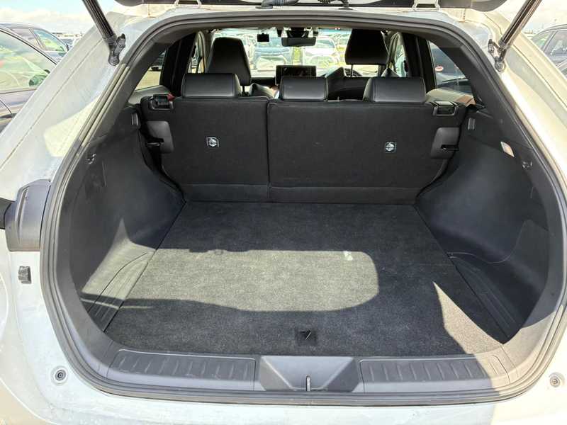 2023 Toyota Harrier 2,5L 2023 Cyprus