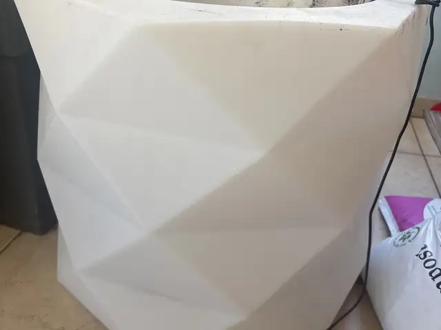 Large, white, outdoor pot and 3 bonus planters, Limassol — Limassol - Agios Nicolaos