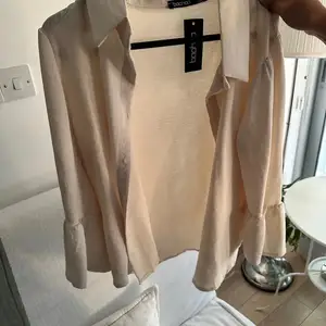 Cream top, Nicosia — Aglantzia