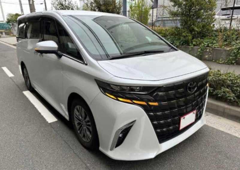 Toyota Alphard 2,5L 2025