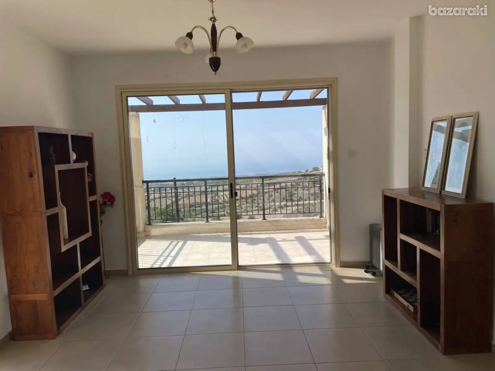 House, 3 bedrooms — 5