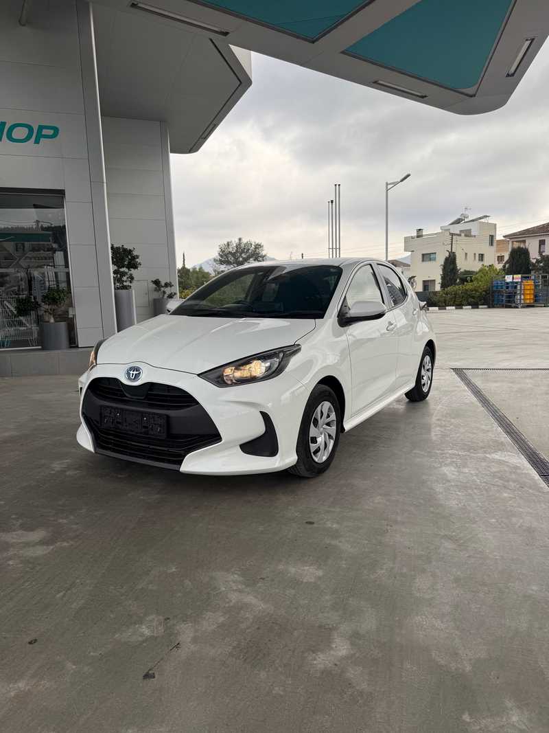 2022 Toyota Yaris 1,5L 2022 Cyprus