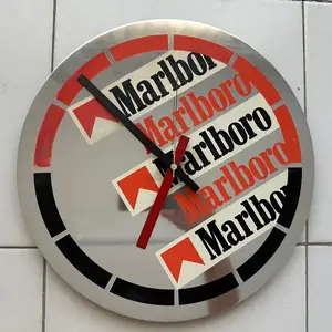 Wall mounted clock, Επαρχία Λευκωσίας — Στρόβολος - Απ. Βαρνάβας και Αγ.Μακαρ.