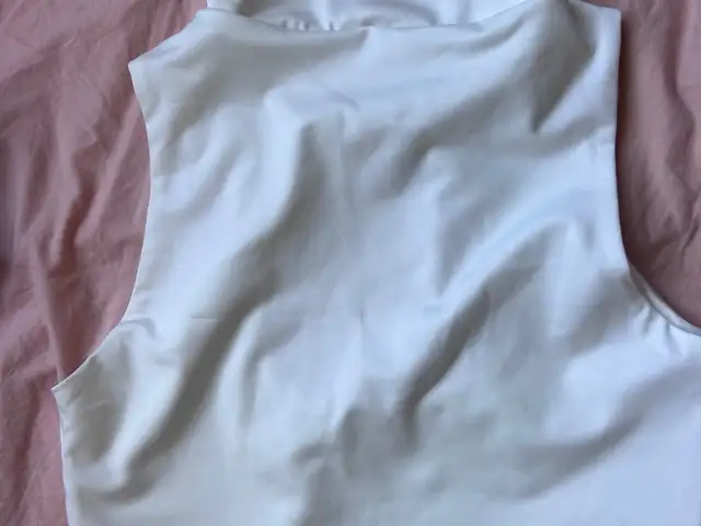 White cut out top, Επαρχία Λεμεσού — Λεμεσός - Κάψαλος