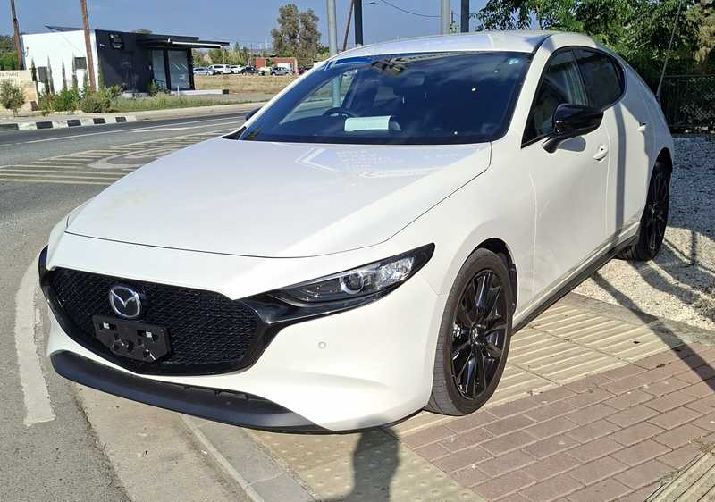 Mazda 3 1,5L 2023