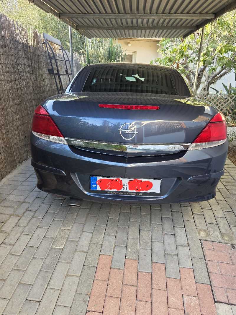 2008 Opel, Vauxhall Astra 1,6L 2008 Cyprus