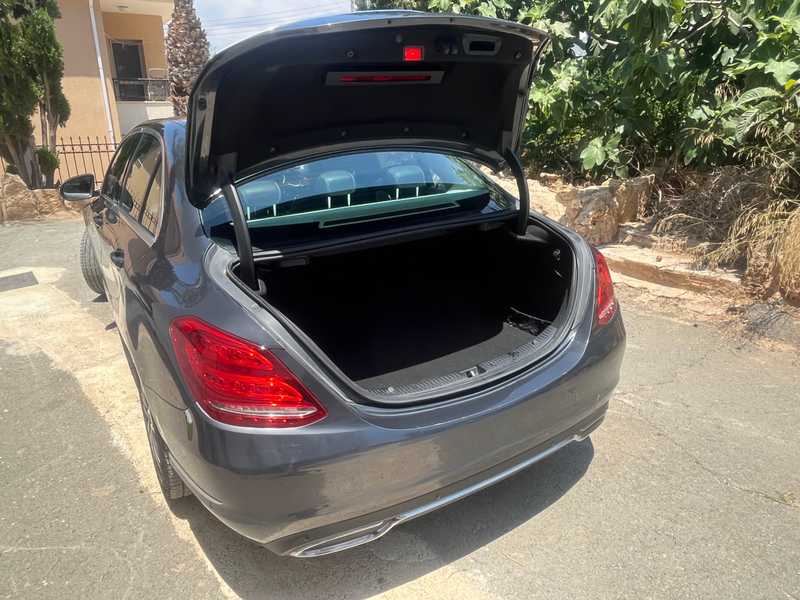 2015 Mercedes-Benz C-Class 2,5L 2015 Cyprus