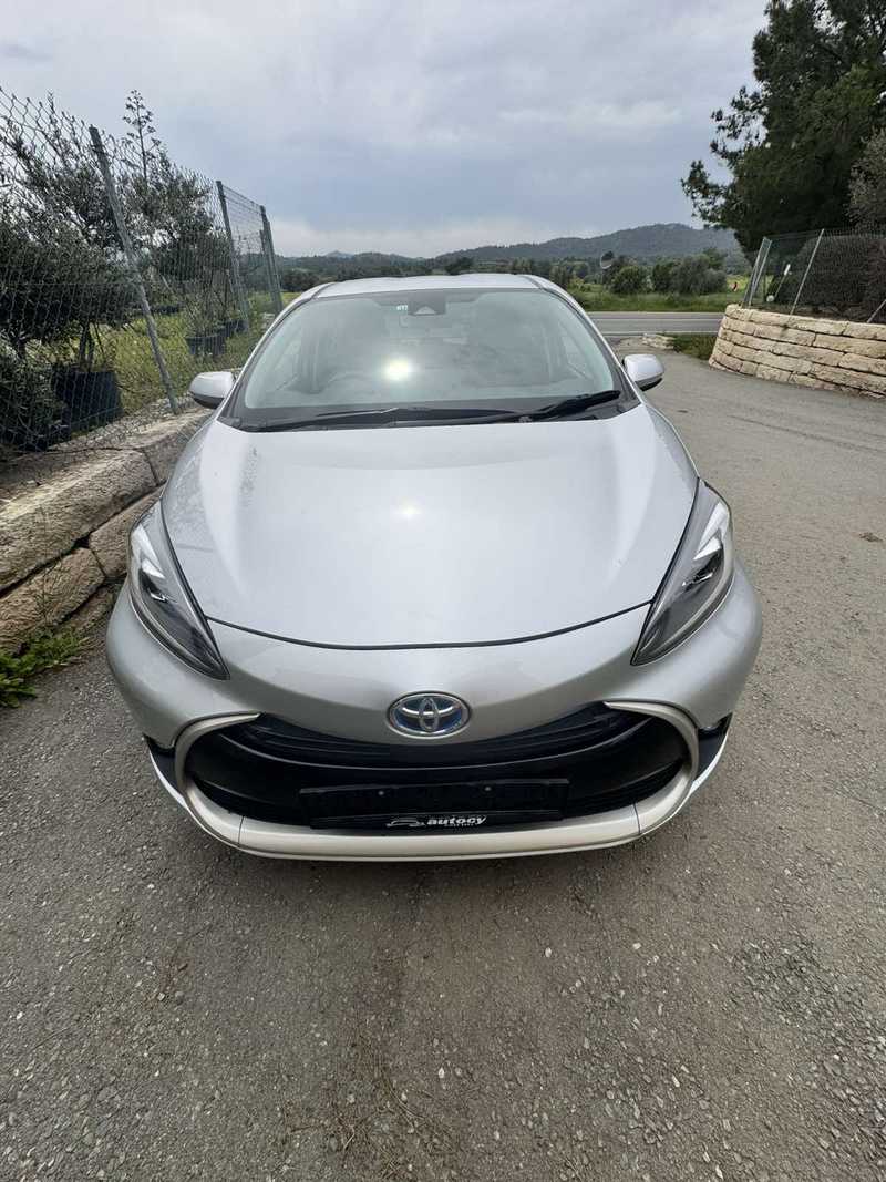 Toyota Aqua 1,5L 2023
