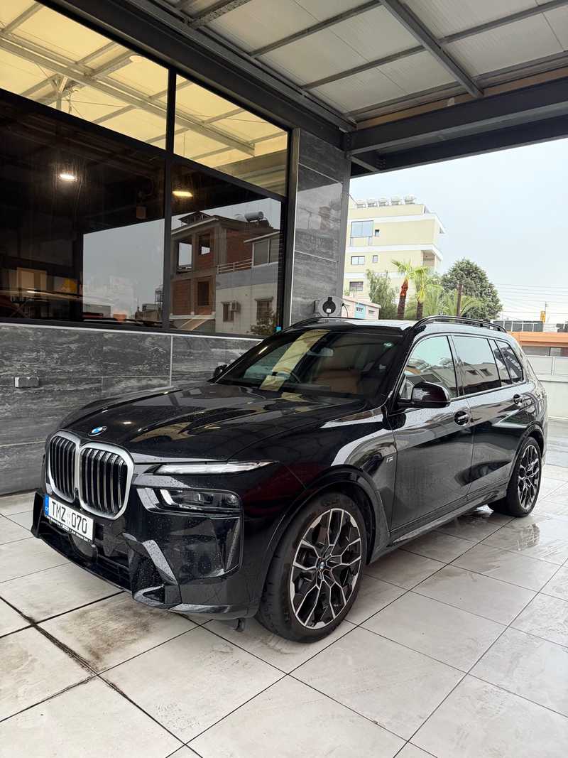 BMW X7 3,0L 2024
