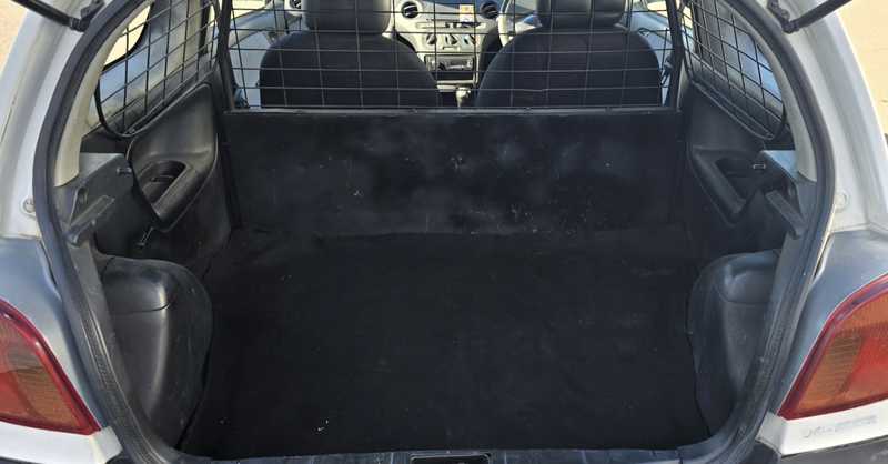 2004 Toyota Vitz 1,0L 2004 Cyprus