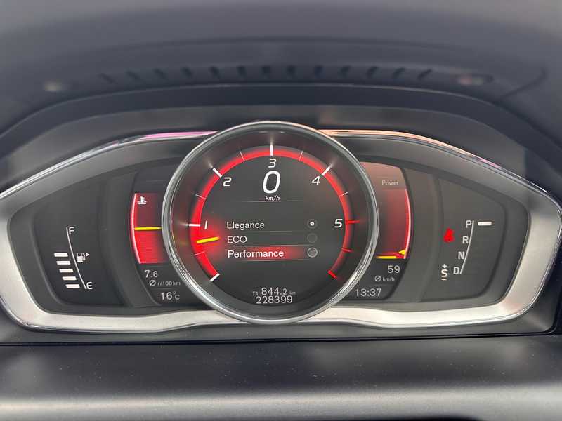 2017 Volvo XC60 2,4L 2017 Cyprus