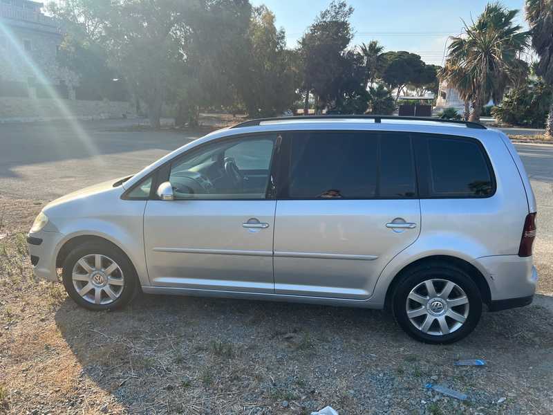 2009 Volkswagen Touran 1,4L 2009 Cyprus