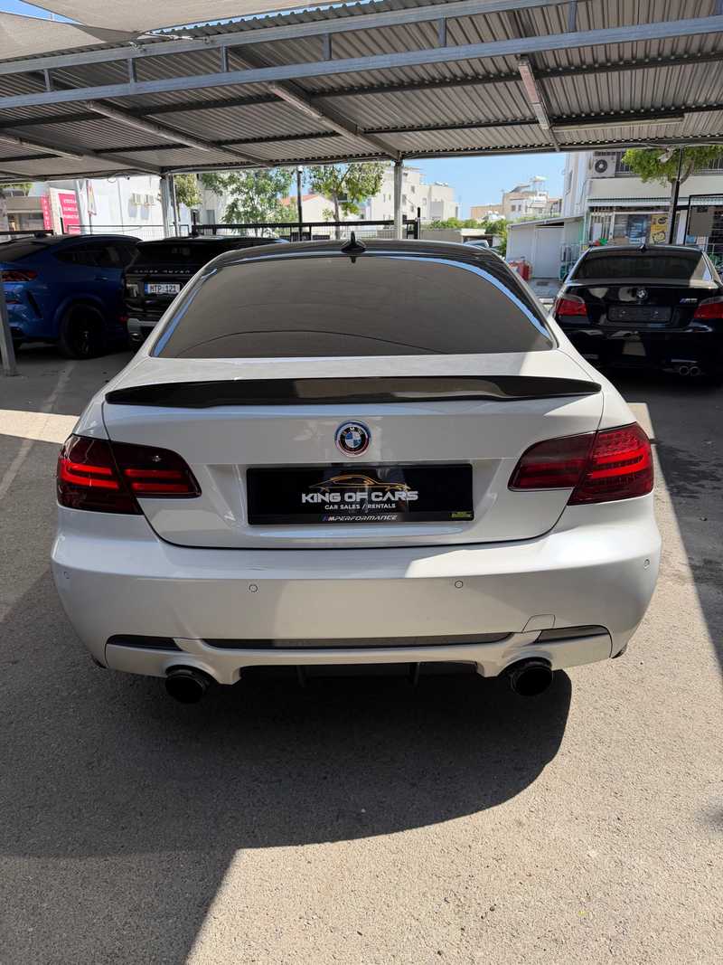 2011 BMW 3-Series 3,0L 2011 Cyprus